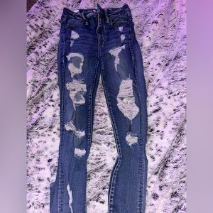 American Eagle ripped jeans size 2